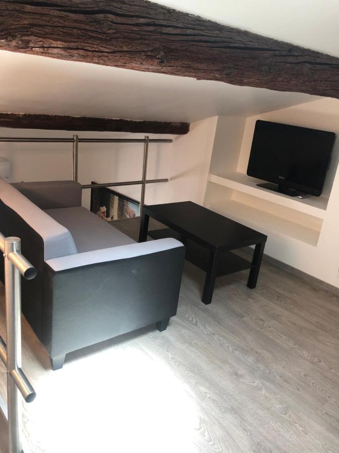 Appartement En Centre Ville Hyeres Luaran gambar
