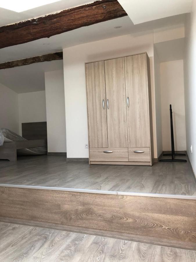 Appartement En Centre Ville Hyeres Luaran gambar
