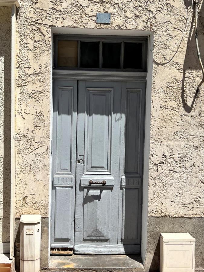 Appartement En Centre Ville Hyeres Luaran gambar
